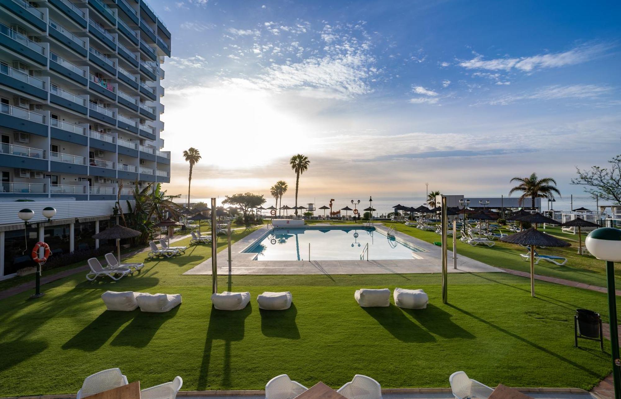 Hotel La Barracuda Torremolinos Esterno foto